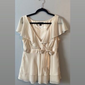🔸2/$12🔸Cream Wrap Blouse with Bow